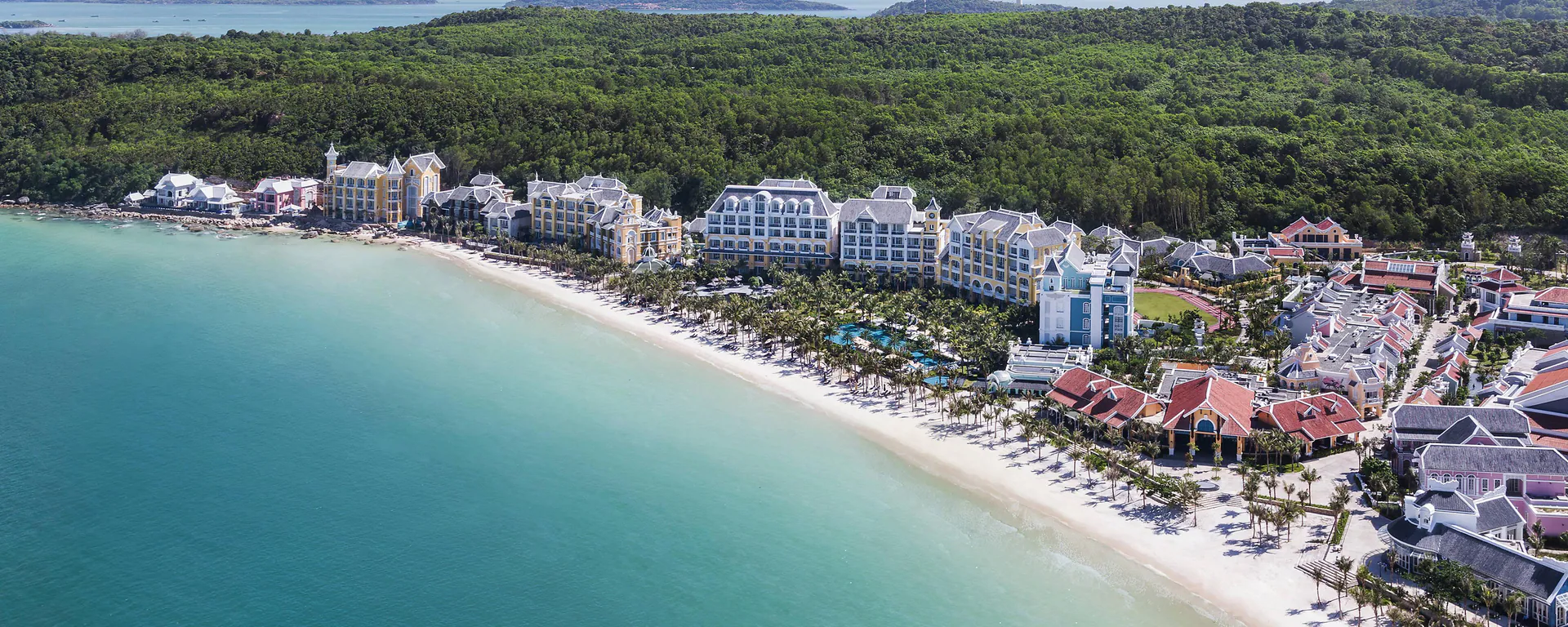 Khách sạn JW Marriott tại Bãi Kem được thiết kế bởi Bill Bensley